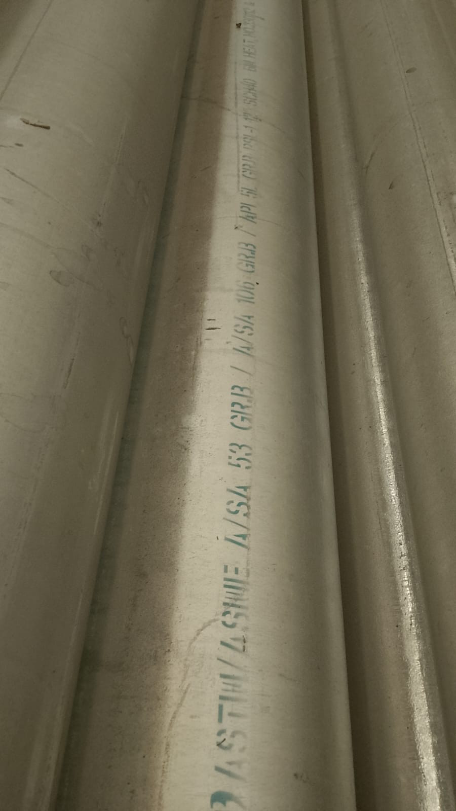 Tabel Presusure rating pipa stainless steel SS304 dan SS316 untuk schedule 40 dan schedule 80 : batas aman tekanan sch 40 dan sch 80